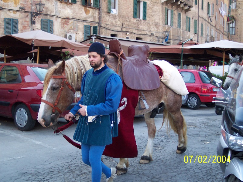 09-The_Palio_at_Siena.jpg